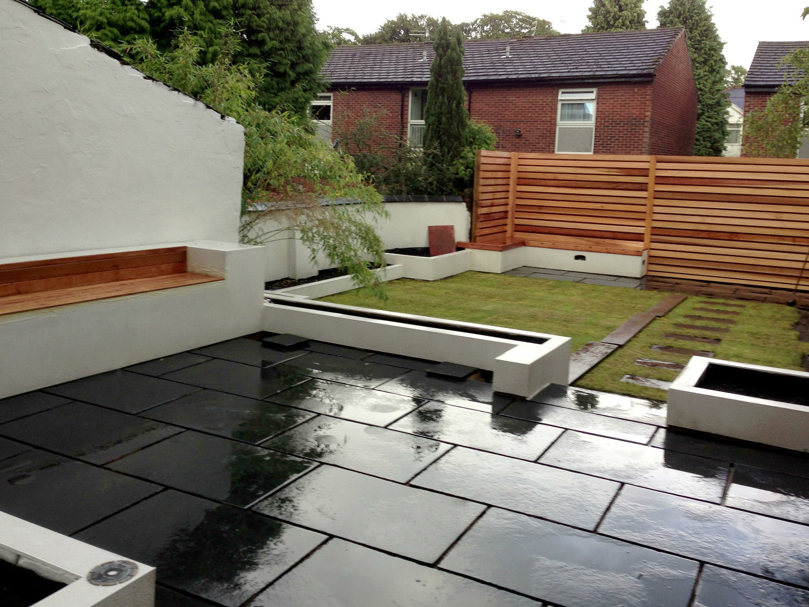 Benefits Of Using Limestone Paving Slabs In Your Residential Property